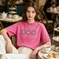 👚 50% ОТСТЪПКА СЕГА! 🌼 Дамска тениска с щампа на маргаритка – мека памучна, весела щампа и перфектна за разхлабени летни дни ☀️
