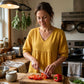 Top damski z dekoltem w serek i koronkowym wykończeniem – w stylu boho, talią empire, rękawem 3/4 🌼