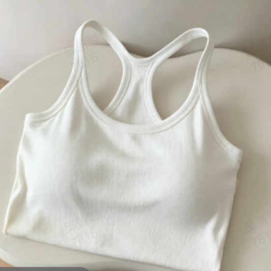 Żebrowany, wycięty top na ramiączkach typu racerback