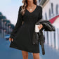 👗✨ Sukienka dzianinowa z ażurową koronką, dekolt w szpic, wysoki stan, bufiaste rękawy — kolor wielbłądzi, czarny, zielony 👗