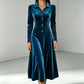 👗✨ Sukienka midi z błyszczącego aksamitu, złote guziki, kołnierzyk typu revers, krój w kształcie litery A, długie rękawy — styl vintage, kobieca, elegancka 👗