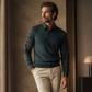 🎯✨ Męska bluzka dzianinowa 2 w 1, dekolt w kształcie litery V z wstawką w kratkę, efekt warstwowy, miękka i oddychająca — styl smart casual, elegancka, uniwersalna☁️